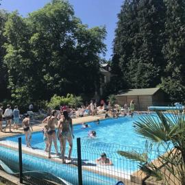 ZEcamping 3 étoiles chiens acceptés animations piscine chauffée, hotel v destinácii Grand-Laviers
