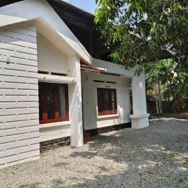 Heritage Town House by i Club, Hotel in Pāmbādi