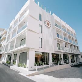 Ethereal White Resort Hotel & Spa - Adults Only, hotel en Heraclión