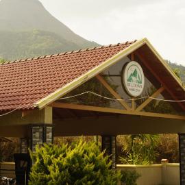Hill Down Homestay And Villa, hotel u gradu 'Attigundi'