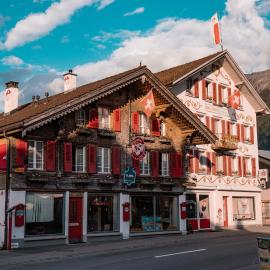 Balmers Hostel, hotel v destinaci Interlaken