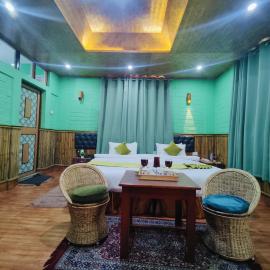 Jo'stel Hotel Bamboo Inn - Best Rated in Gangtok, отель в городе Гангток