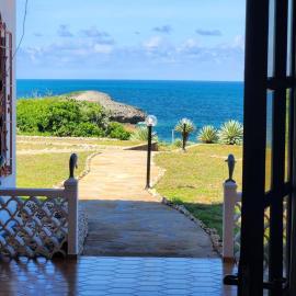 Kilulu luxury Island - Villa on its own private island - by Creek Oxley, Hotel in Malindi