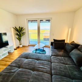 Modernes Wohlfühl Apartment Stadtnah in ländlicher Gegend mit Parkplatz, hotell sihtkohas Aiterhofen