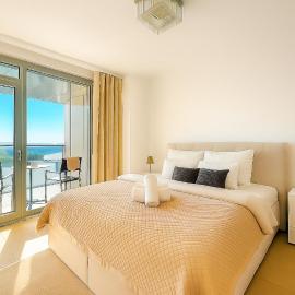 20th Floor Luxury - River & Castle View, Hotel in Ovsište