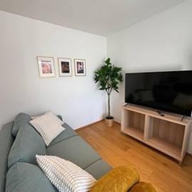 Apartment mit Seeblick, Top 6 in Reifnitz, hotel u gradu Reifnitz