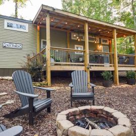 MOUNTAIN ABODE TINY HOUSE، فندق في ميرفي