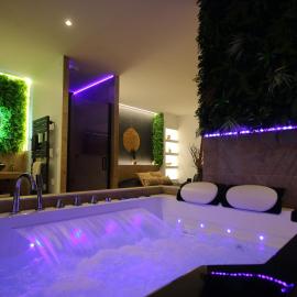 Magnifique Love room avec sauna et jacuzzi privés