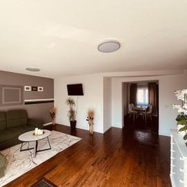 AgroVila ABEL, hotell i Şoimoş