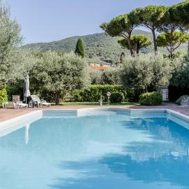 GuestHost - Lavanda Apartment with Pool & Parking