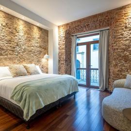 The Montefiore Condo by AcoModo Casco Viejo, hotel in Panama-Stad