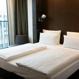 Motel One Düsseldorf-Hauptbahnhof, viešbutis Diuseldorfe