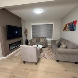 4 Bedroom Duplex house, hotel Cochrane-ben