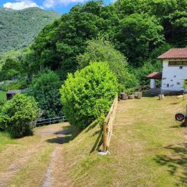 Holiday Home Rustico Ca Mignolo by Interhome, hotell i Bironico