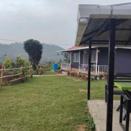 Airin's Villa، فندق في Agali