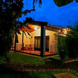 Susa Gardens Resort, готель у місті Рухенгері