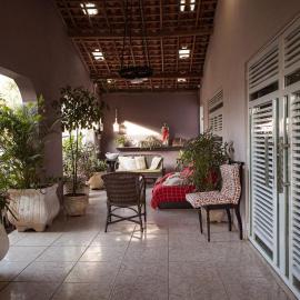 Casa com Varanda, Quintal e Churrasqueira em Bonito PE, hotel in Bonito