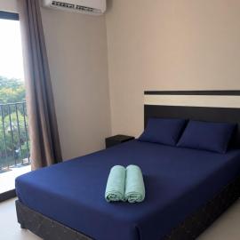 Modern Studio with Balcony