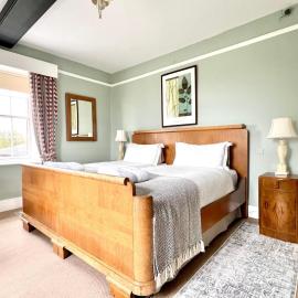 Colthrop Manor B&B, hotel in Thatcham
