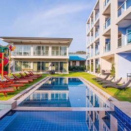 Surf & Sand Resort