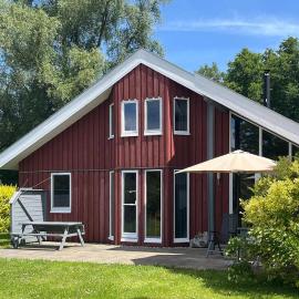 Cozy Home In Rechlin With Wifi