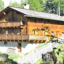 Almhütte Adlerhorst, hotel in Heiligenblut