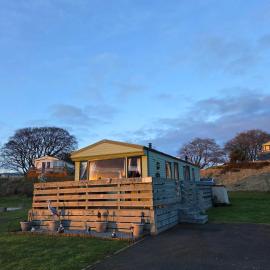 Tranquill caravan with stunning views ideal for relaxation