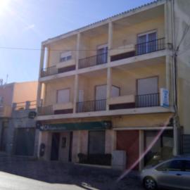 Alojamentos S.José, hotel in Atouguia da Baleia