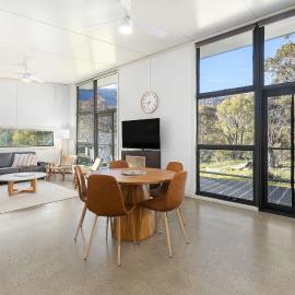 Ecocrackenback Luxe Chalet 5, hotel a Crackenback