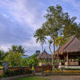 Hakiki Inn Bungalows, hotell i Tetebatu