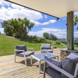 Above the River Karapiro Bed & Breakfast, hotel in Karapiro