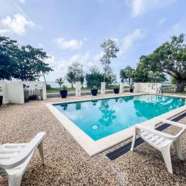 La Riviera One Coastal Lifestyle Three Bedroom