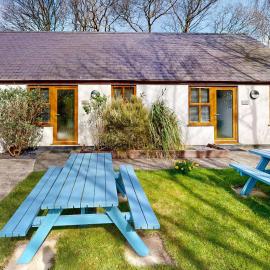 Elm Cottage-Uk2791