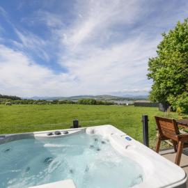 Clyde View, hotel in Langbank