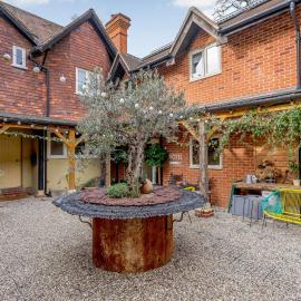 Finchampstead में, होटल Kingsley Apartment