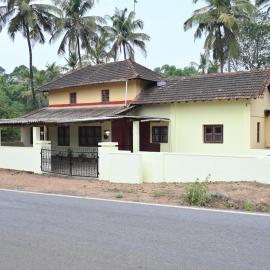 Hebri में, होटल Manjunatha Krapa