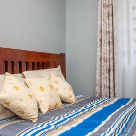 Ziwa View studio Apartments, hotel in Goat Island