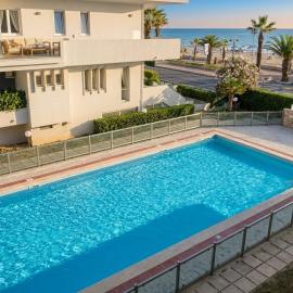 ORIZZONTE - fronte mare con piscina - Premium Villas, hotel in Tortoreto Lido