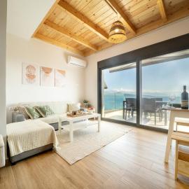 Emmari Luxury Suites, hotel en Episkopos