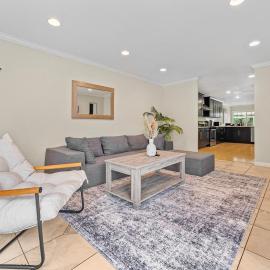 35674 - Newark Family-Friendly 4BR 3BA Retreat、ニューアークのホテル