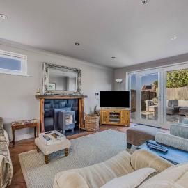 Gorgeous Bosham Family Home w Garden - Pass the Keys