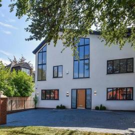 Glams beautiful luxury home