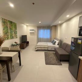 Matina enclaves condo studio type 6thfloor, hotel in Davao City