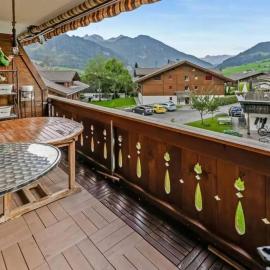 Bright Apartment with Balcony in Zweisimmen 100 m²