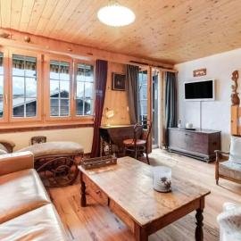 Bright Apartment with Balcony in Zweisimmen 100 m²
