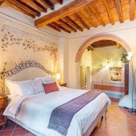 Guinigi34 - Cozy Apartment with Torre Guinigi View