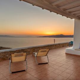 Lighthouse Villa - Private Pool - Unlimited Sea View - 6 pax, viešbutis mieste Houlakia