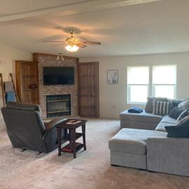 High Plains Hideout 3 bedrooms 2 Baths, hotel a WaKeeney