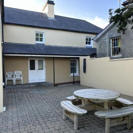 Number 6 Bank House