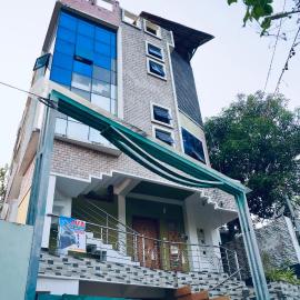 Waterfront Apartments by JVA HOMESTAY, Hotel in Kollam